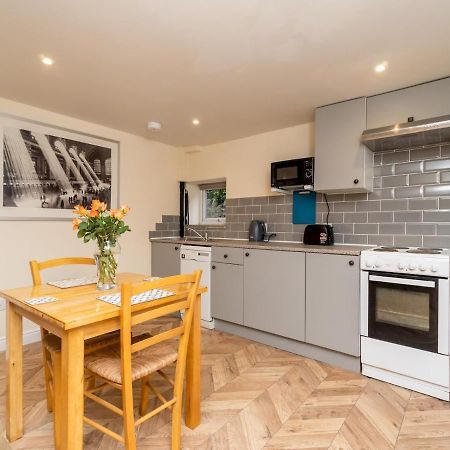 Pass The Keys Lovely 1 Bed Apartment With Free Parking Bath Exterior foto