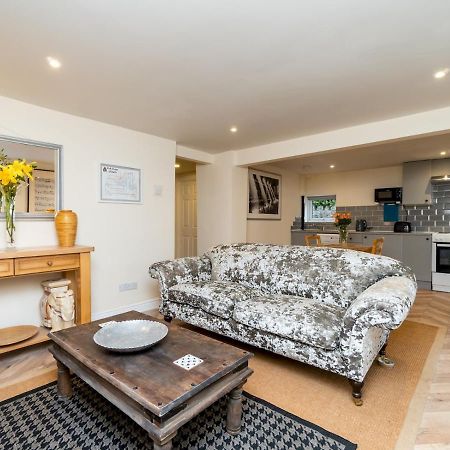 Pass The Keys Lovely 1 Bed Apartment With Free Parking Bath Exterior foto