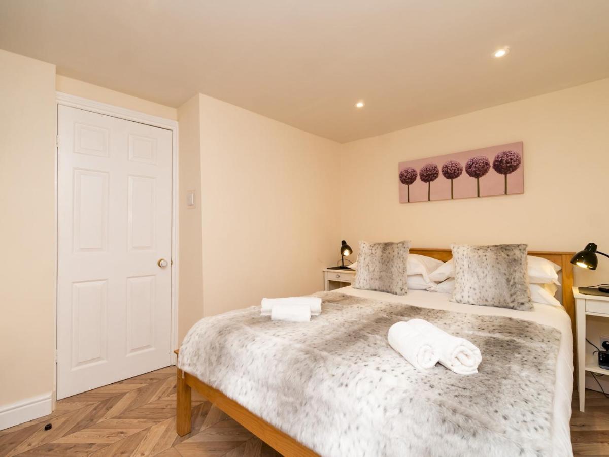 Pass The Keys Lovely 1 Bed Apartment With Free Parking Bath Exterior foto
