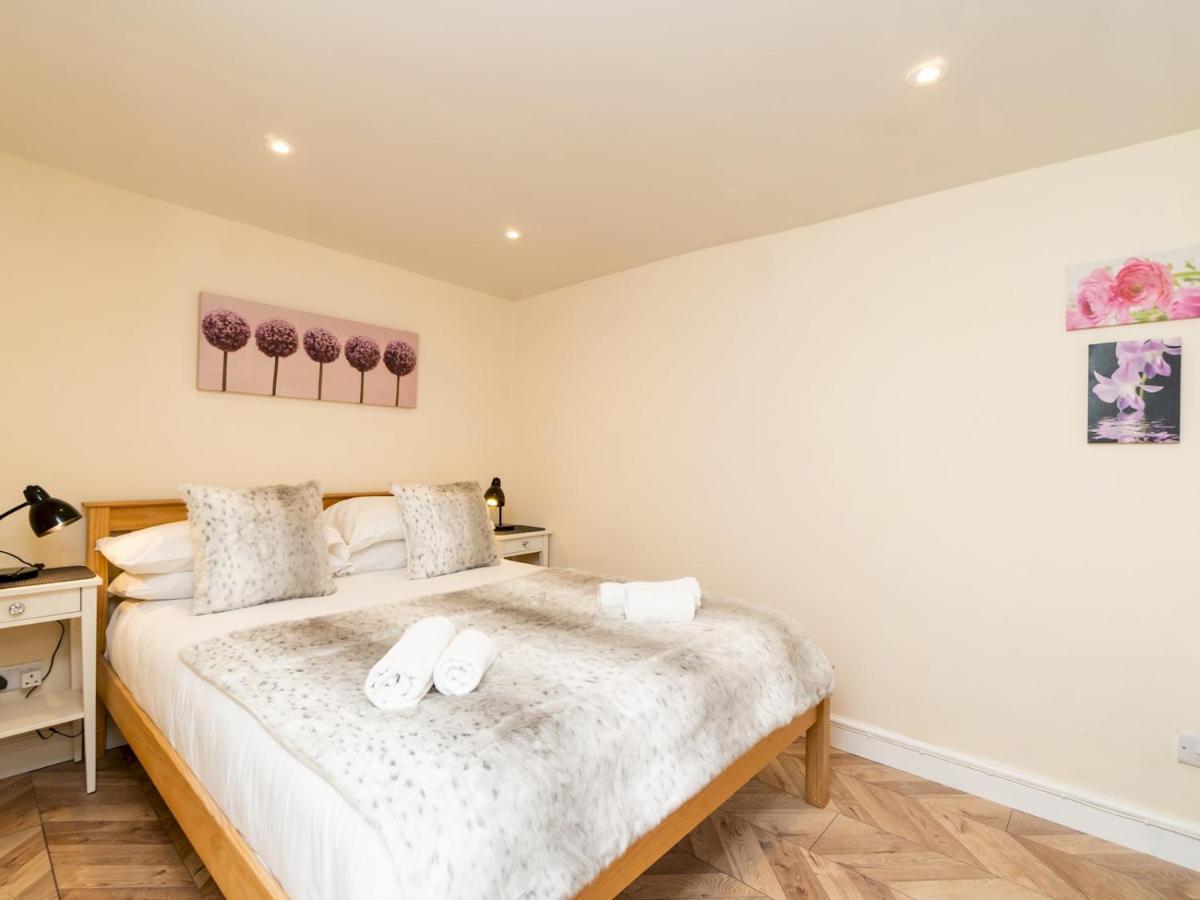 Pass The Keys Lovely 1 Bed Apartment With Free Parking Bath Exterior foto