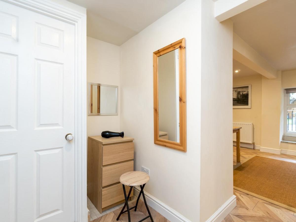 Pass The Keys Lovely 1 Bed Apartment With Free Parking Bath Exterior foto